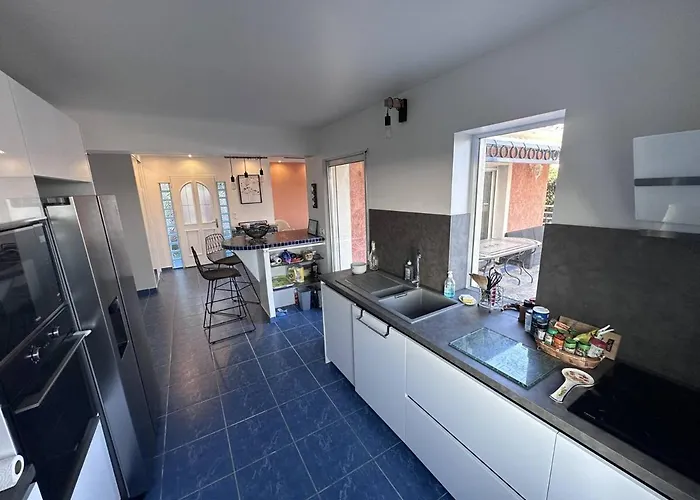 Contemporaine 8/9 Pers Avec Piscine & Clim Proche Plages - 4 Etoiles - Fr-1-768-43