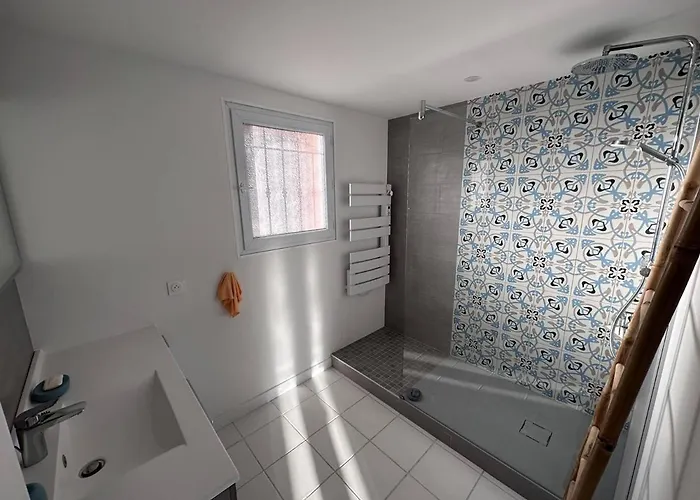 Contemporaine 8/9 Pers Avec Piscine & Clim Proche Plages - 4 Etoiles - Fr-1-768-43 Villa *